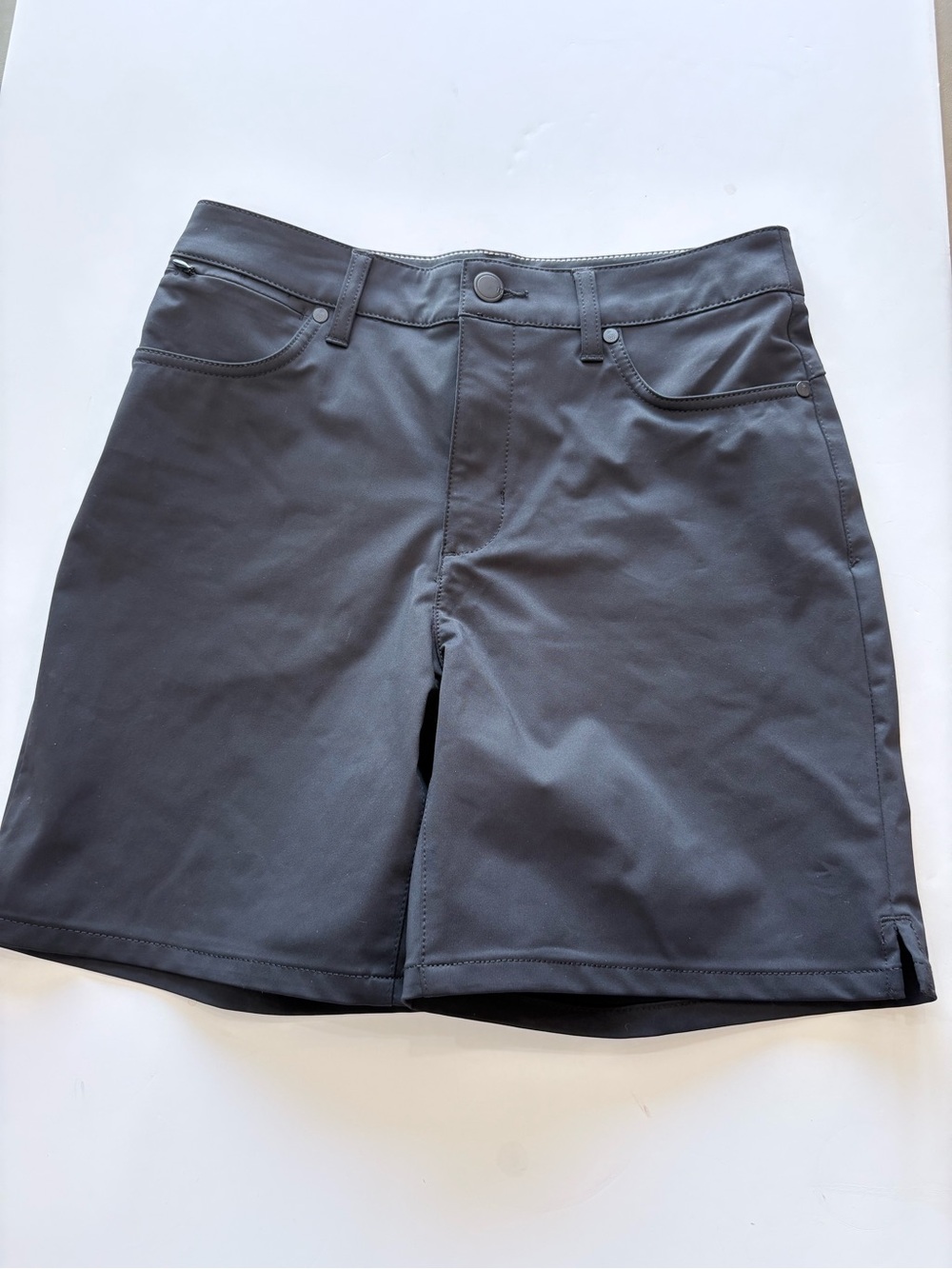 Tommy Bahama Women's Black Bermuda Shorts f107